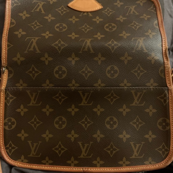 Sold Louis vuitton sologne crossbody bag - Picture 8 of 16